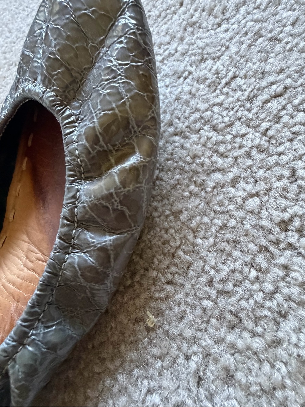 Tieks Grey Croc Patent Leather Ballet Flats size 9 - Picture 5 of 10